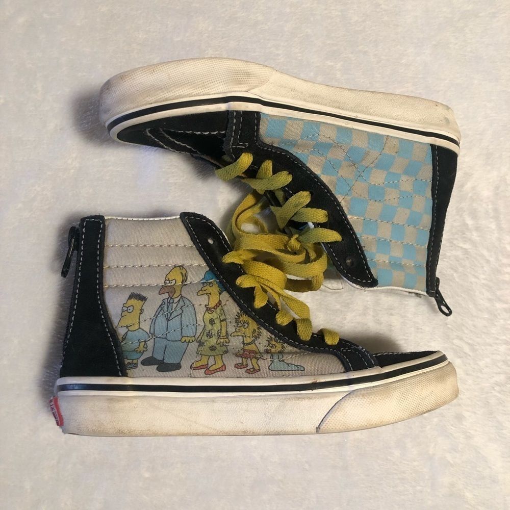 Kids size 13.5Y VANS x The Simpsons Sk-8 Zip Shoes